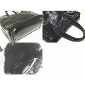 Saint Laurent Black YVESSAINTLAURENT enamel bag handbag Y  mail Yves tote